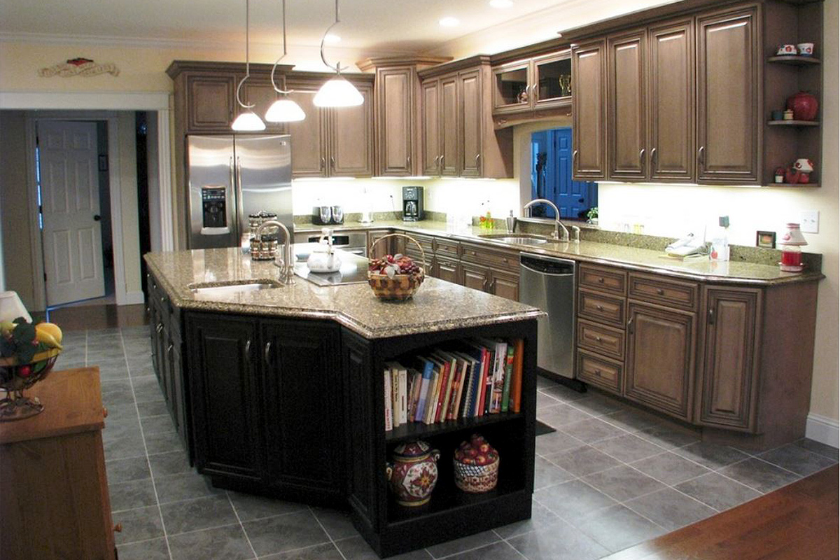 Swanton Kitchen Cabinets with Complimentary Colors